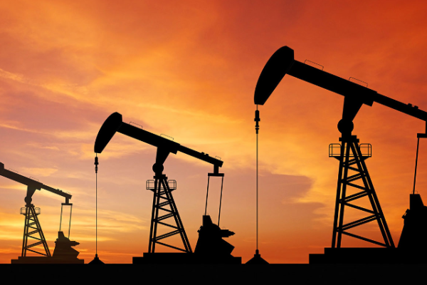 8个产油国决定自5月起将原油日产量上调20.6万桶